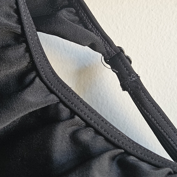 J.Crew Ruffle Scoopneck Bikini Top in Women's M - Picture 8 of 16